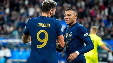 PSG Kylian Mbappé envoie un énorme message à Olivier Giroud