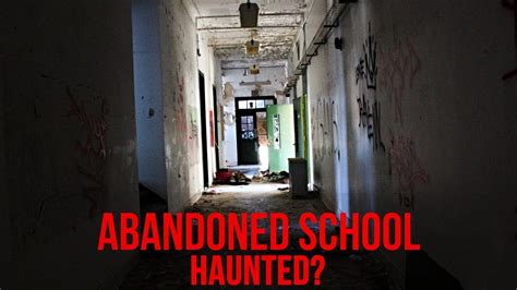 Exploring An Abandoned Insane Abandoned School Youtube