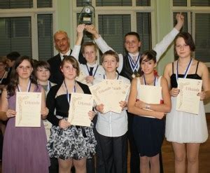 Glanzvoller Abend In Der Aula 1 Schulmeisterschaften Im Tanzen Carl