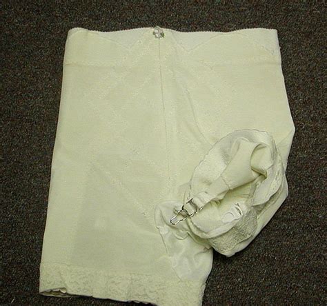 Vint Playtex Double Diamond Hi Waist Firm Control Long Leg Gartered