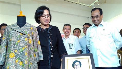 Baju Batik Sri Mulyani Laku Rp 10 Juta Selendang Iriana Jokowi Rp 19