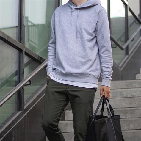 11 Pullover Hoodies For All Day Comfort And Effortless Off Duty Style