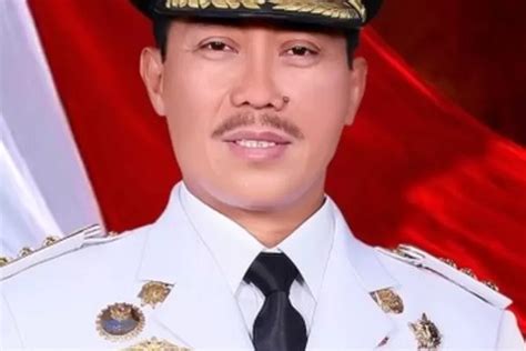 Profil Bupati Cirebon Sosok Eks Tni Yang Ditakuti Di