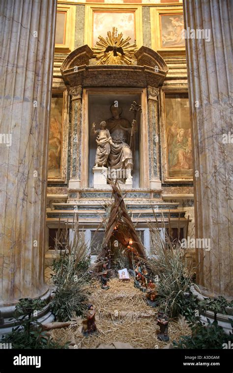 Interior view pantheon, Rome, Italy Stock Photo - Alamy