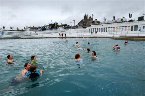 22 Pictures From Jubilee Pools Long Awaited Opening Day Cornwall Live