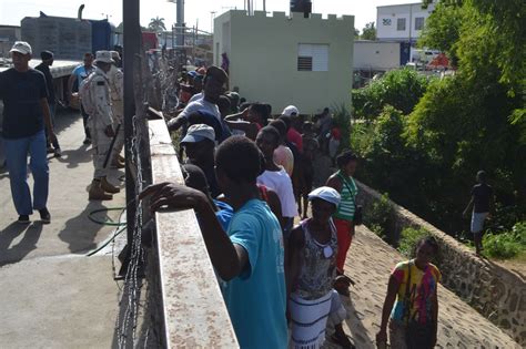 Repatrian 15 Haitianos Ilegales Intentaban Cruzar A Territorio Dominicano Cdn El Canal De