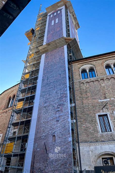 Striscioni E Banner Microforato Berchet Ingegneria Di Stampa