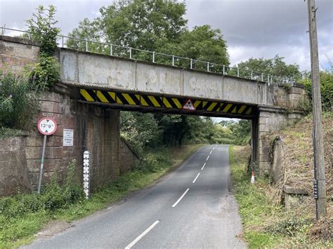 Ford On Battersby Avenue © John Walton Geograph Britain And Ireland