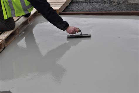 Larsen Slc 1550 Flex Self Levelling Screed The Paving Experts