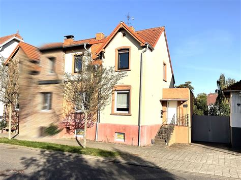 ERBPACHTGRUNDSTÜCK mit Einfamilienhaus in Lendersdorf