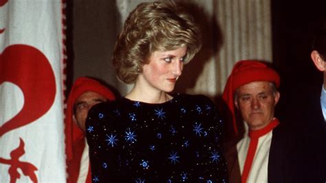 Princess Diana’s Impossibly Festive ’80s Dress Sold for $1.1 Million ...