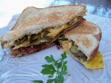 Kitchen Simmer: 300 Calorie Breakfast Sandwich