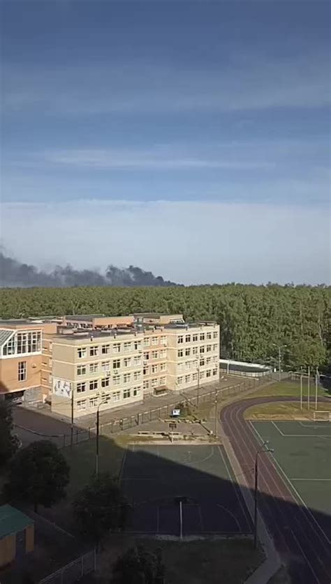 Incendio Nello Stabilimento Di Vidnoye Nella Regione Di Mosca Moscow