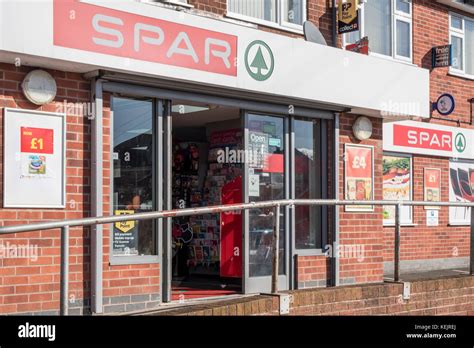 Spar Store Uk Hi Res Stock Photography And Images Alamy