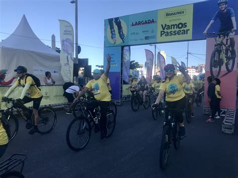 Passeio de Bike reúne família e amigos nas etapas do Festival Vamos