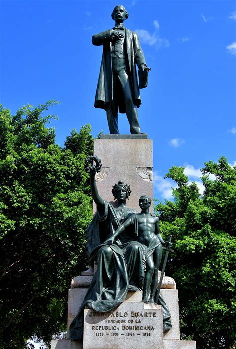 Juan Pablo Duarte Monument in Santo Domingo, Dominican Republic ...