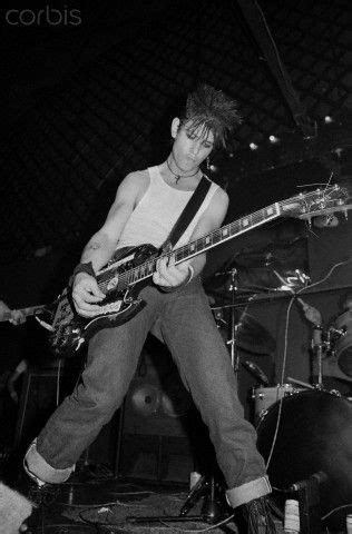 Mike Ness Social Distortion 1982 Era Of The Band Mike Ness