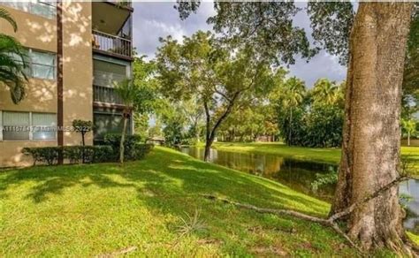 Lauderhill, FL Real Estate - Lauderhill Homes for Sale | realtor.com®