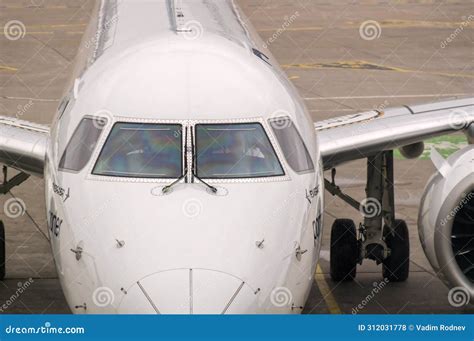 TORONTO, CANADA - 03 10 2024: Cockpit of Embraer E195-E2 Modern Jet ...