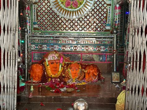 Harsiddhi Mata S Third Court In Raisen Devotees Arriving To Visit During Chaitra Navratri