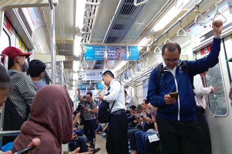 Pt Kci Tambah Perjalanan Jadwal Krl Jabodetabek Ekonomi