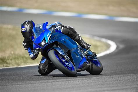 2022 Yamaha YZF R7 First Look 11 Fast Facts 30 Photos