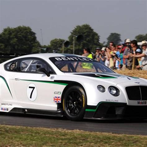 Bentley looks to return to sports car racing