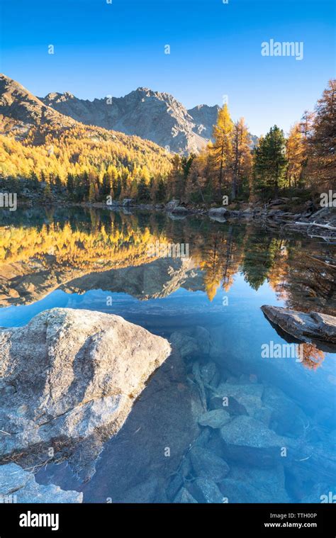 Val di poschiavo Banque de photographies et dimages à haute résolution