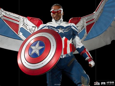 Captain America Sam Wilson Open Wings Version 1:4 Legacy Replica Series Statue by Iron Studios ...