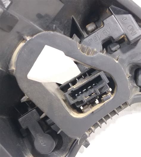 SOQUETE CONECTOR CIRCUITO LANTERNA TRASEIRA PEUGEOT 308 DIREITA