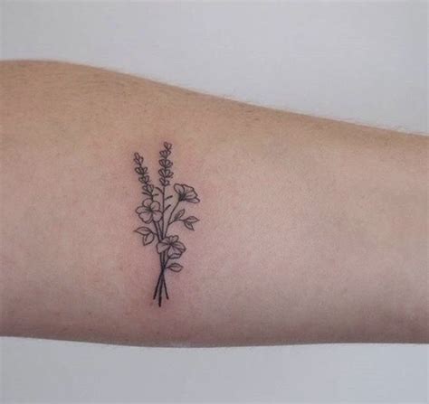 Pin By Lula On Ink Tattoos Leaf Tattoos Maple Leaf Tattoo