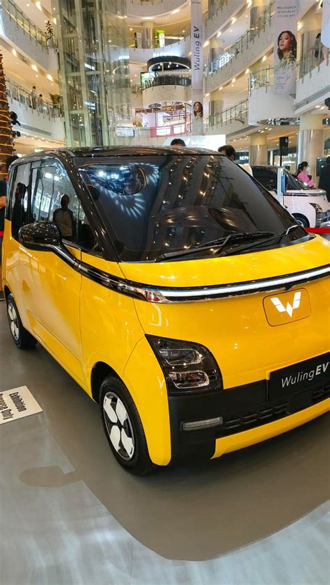 Penampakan Eksterior Mobil Listrik Mini Wuling Yang Futuristik Di