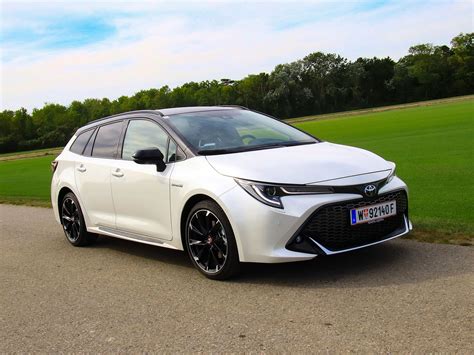 Toyota Corolla 20 Hybrid Touring Sport Gr S Testbericht Autoguruat