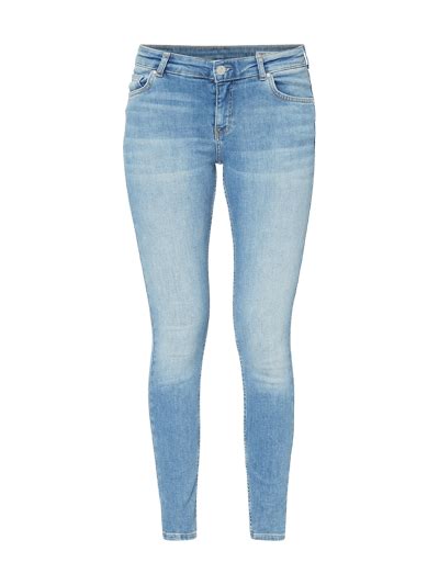 Kup Online Review Jeansy W Dekatyzowanym Stylu O Kroju Skinny Fit Z