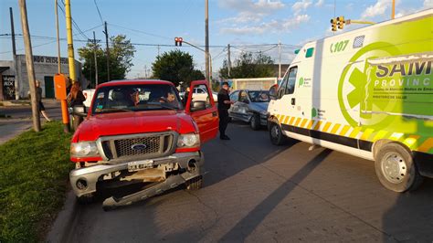 Choque Entre Camioneta Y Automóvil Ambos Conductores Dieron Positivos En El Test De Alcoholemia