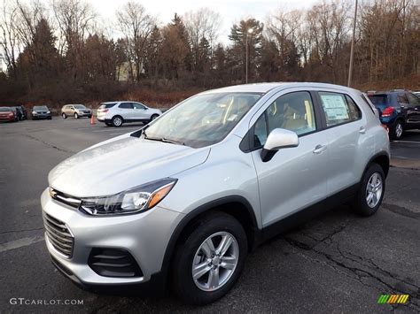 Silver Ice Metallic 2020 Chevrolet Trax LS AWD Exterior Photo