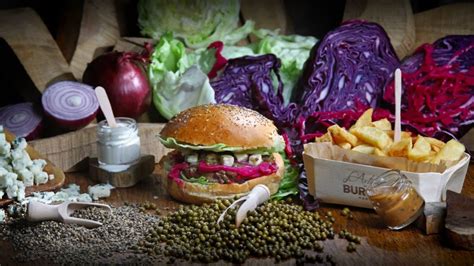 L Artisan Du Burger Nantes In Nantes Restaurant Reviews Menus And