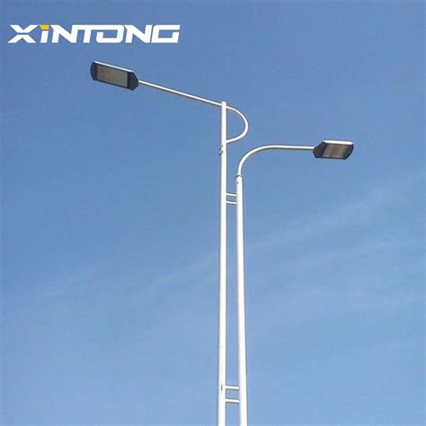 CE Q235B S235jr Hot DIP HDG Galvanized Steel Metal High Mast Energy Saving LED Outdoor Solar