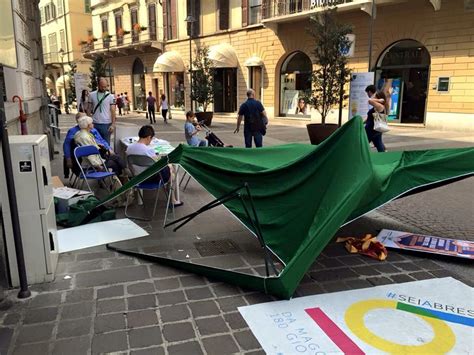 Assalto Al Gazebo Della Lega Identificati Tre Antagonisti