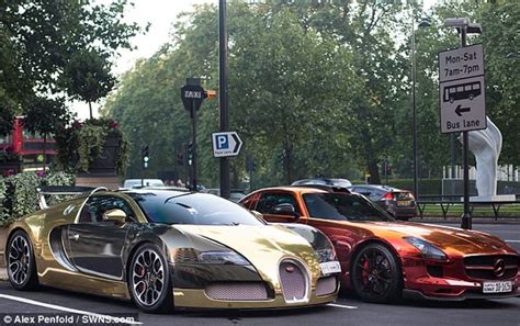 Gold Bugatti Veyron of a Saudi millionaire makes crowds go berserk in ...