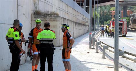 Dos ciclistas fallecidos y tres heridos uno crítico al ser arrollados