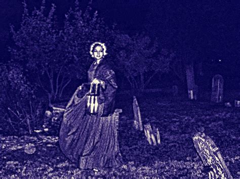 Spooky Columbus Ghost Tours Are Waiting For You Including One That Will Give You A Serious Buzz