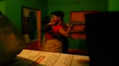 Gramathu Tamil Aunty Paiyan Saree Kayati Ool Very Hot Sex Video