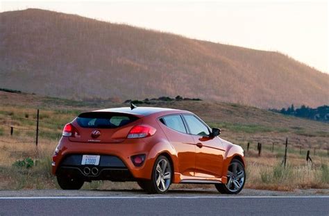 2015 Hyundai Veloster Turbo Review | TractionLife