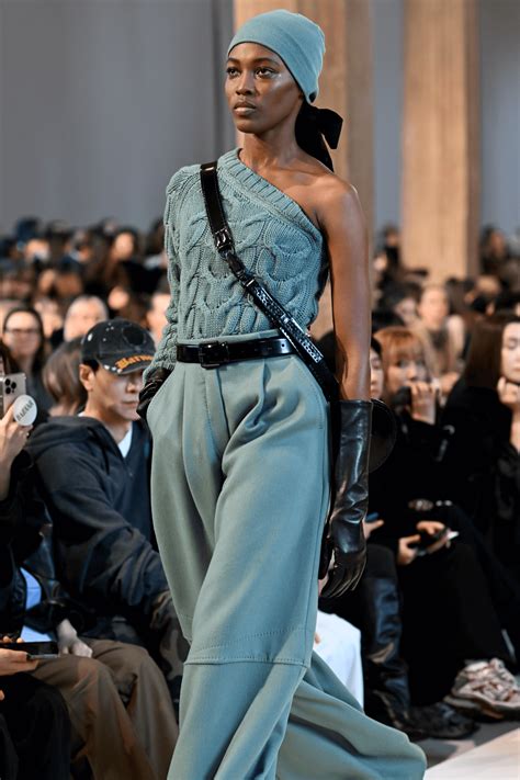 10 Top Fall Winter 23 24 Trends Spotted On The Max Mara Runway Fall