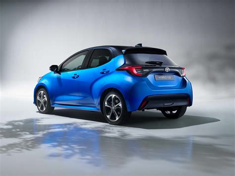 société Fini Balle toyota yaris hybride autonomie batterie Misère le