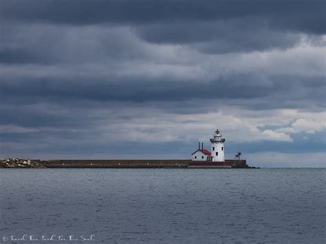 Harbor Beach Lighthouse | Michigan Lighthouses | Travel The Food For