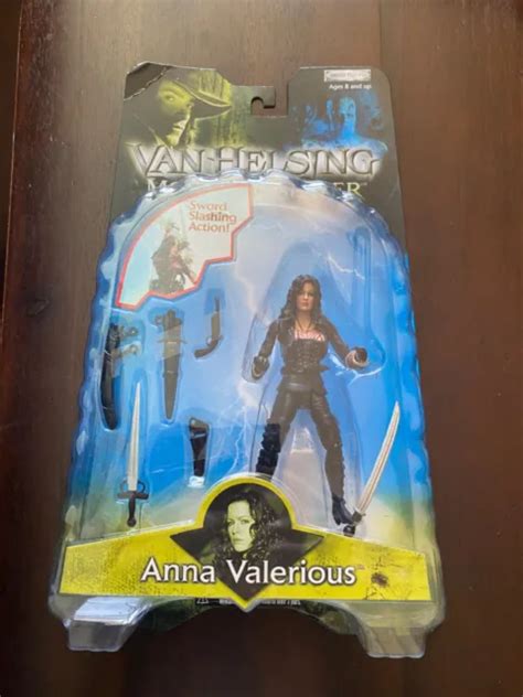 JAKKS PACIFIC 2004 Van Helsing Monster Slayer Anna Valerious Action