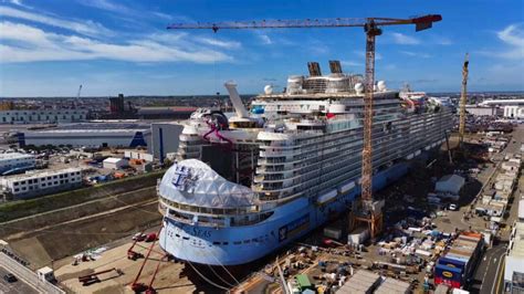 Utopia Of The Seas Vs Icon Of The Seas A Giant Comparison