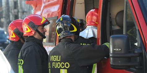 Concorso Vigili Del Fuoco I Requisiti E Come Fare Domanda Ecco